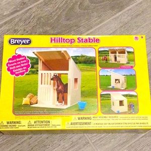 Breyer Hilltop Stable